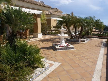 Villa&nbsp;for&nbsp;sale&nbsp;in&nbsp;town,&nbsp;Spain&nbsp;157745