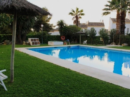 Estepona property: Apartment with 3 bedroom in Estepona, Spain 157835