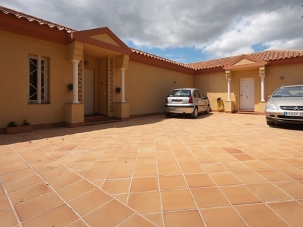 Coin property: Malaga property | 4 bedroom Villa 157846