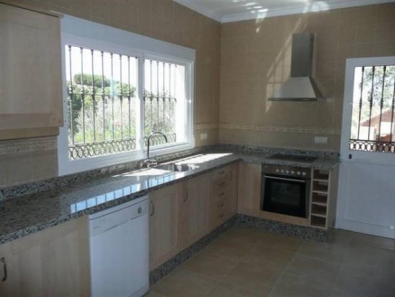 Alhaurin El Grande property: Villa for sale in Alhaurin El Grande, Malaga 157885