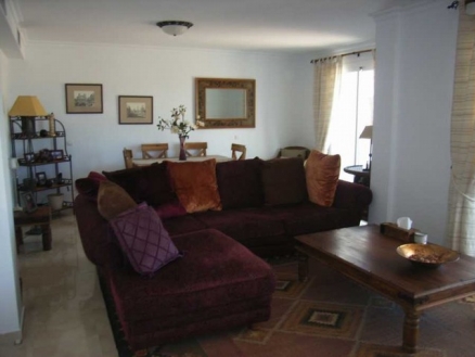 Villa with 3 bedroom in town 157888