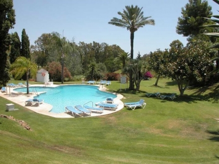 Aloha property: Apartment for sale in Aloha, Spain 157911