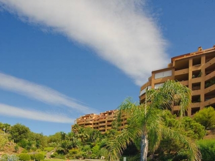 Estepona property: Apartment with 4 bedroom in Estepona 157983