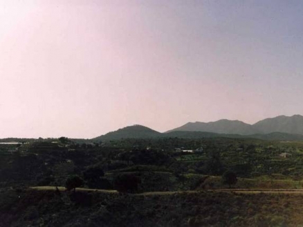 Coin property: Land with bedroom in Coin 158012