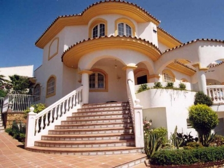 Villa&nbsp;for&nbsp;sale&nbsp;in&nbsp;town,&nbsp;Spain&nbsp;158013