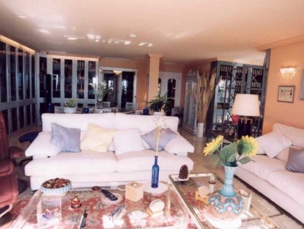 Estepona property: Apartment with 4 bedroom in Estepona 158015