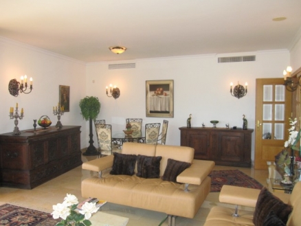 San&nbsp;Pedro&nbsp;de&nbsp;Alcantara&nbsp;property:&nbsp;Malaga&nbsp;property&nbsp;|&nbsp;3&nbsp;bedroom&nbsp;Apartment&nbsp;158098
