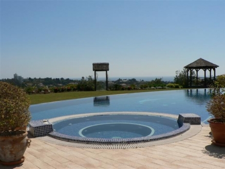 El Paraiso property: Villa for sale in El Paraiso, Malaga 158154