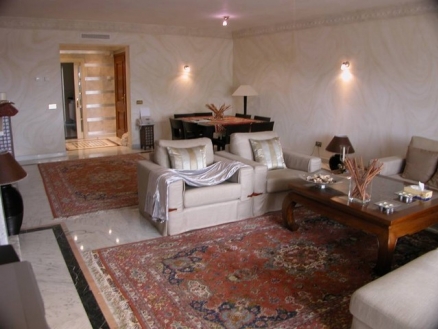 Apartment with 2 bedroom in town 158193