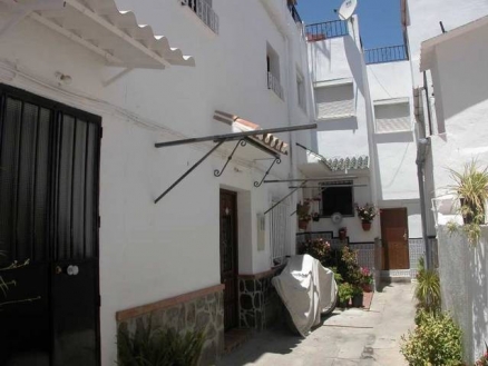 Coin property: Townhome for sale in Coin 158234