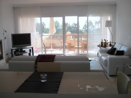 Benahavis&nbsp;property:&nbsp;Apartment&nbsp;with&nbsp;2&nbsp;bedroom&nbsp;in&nbsp;Benahavis,&nbsp;Spain&nbsp;158522