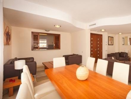 Villa&nbsp;for&nbsp;sale&nbsp;in&nbsp;town,&nbsp;Spain&nbsp;158555