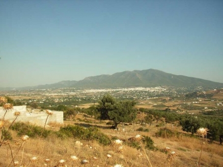 Coin property: Land with bedroom in Coin 158649