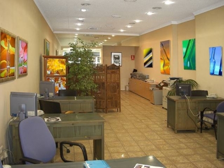 Puerto Banus property: Commercial for sale in Puerto Banus, Malaga 159075