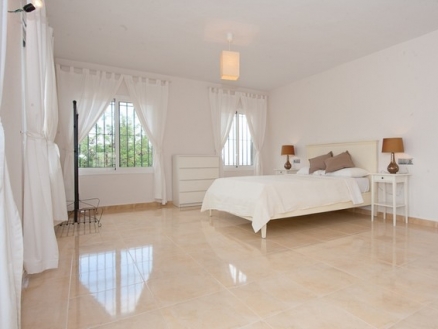 Alhaurin El Grande property: Villa with 9+ bedroom in Alhaurin El Grande, Spain 159124