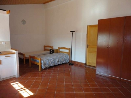 Villa with 4 bedroom in town 160295