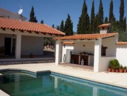 Villa for sale in town, Spain 160340