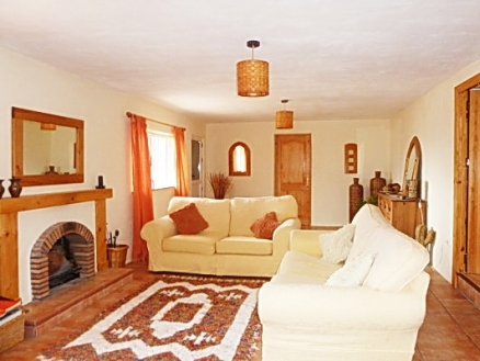 Villa for sale in town, Spain 160361