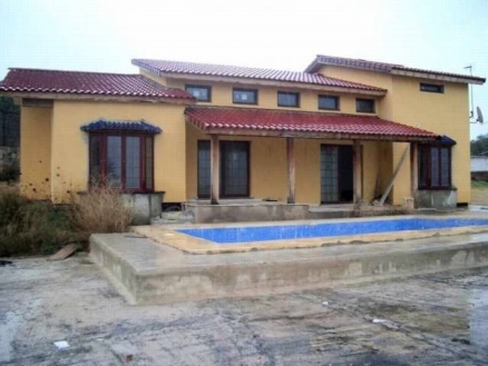 Villa&nbsp;for&nbsp;sale&nbsp;in&nbsp;town&nbsp;160937