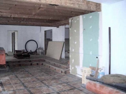 Villa&nbsp;with&nbsp;4&nbsp;bedroom&nbsp;in&nbsp;town,&nbsp;Spain&nbsp;160937