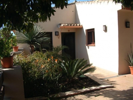 Villa&nbsp;for&nbsp;sale&nbsp;in&nbsp;town&nbsp;161304