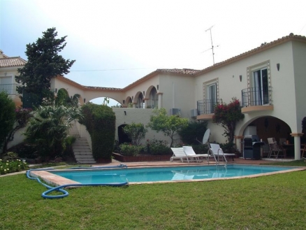 Villa&nbsp;for&nbsp;sale&nbsp;in&nbsp;town,&nbsp;Spain&nbsp;161497