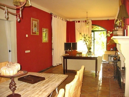 Villa&nbsp;with&nbsp;4&nbsp;bedroom&nbsp;in&nbsp;town&nbsp;161500