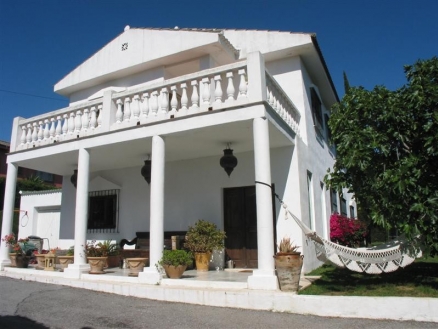 Villa&nbsp;for&nbsp;sale&nbsp;in&nbsp;town,&nbsp;Spain&nbsp;161530