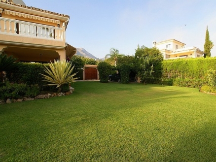 Villa&nbsp;with&nbsp;4&nbsp;bedroom&nbsp;in&nbsp;town&nbsp;161799