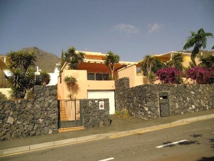 Villa&nbsp;for&nbsp;sale&nbsp;in&nbsp;town,&nbsp;Spain&nbsp;162148