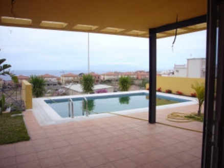 Villa&nbsp;with&nbsp;4&nbsp;bedroom&nbsp;in&nbsp;town,&nbsp;Spain&nbsp;162148
