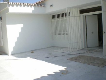 Villa&nbsp;with&nbsp;4&nbsp;bedroom&nbsp;in&nbsp;town,&nbsp;Spain&nbsp;162313
