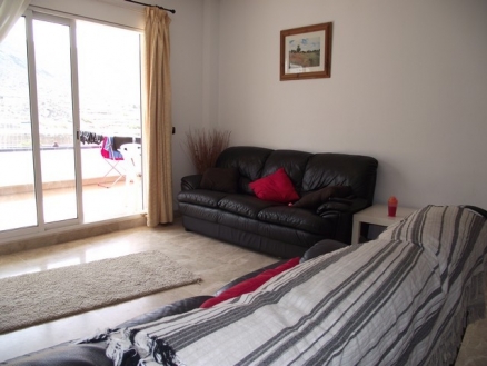 Apartment&nbsp;with&nbsp;3&nbsp;bedroom&nbsp;in&nbsp;town&nbsp;162359