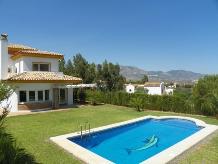Villa&nbsp;for&nbsp;sale&nbsp;in&nbsp;town&nbsp;162740