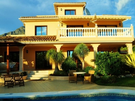Villa&nbsp;for&nbsp;sale&nbsp;in&nbsp;town,&nbsp;Malaga&nbsp;162950