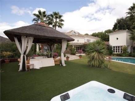 Villa&nbsp;for&nbsp;sale&nbsp;in&nbsp;town,&nbsp;Malaga&nbsp;163052