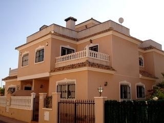 Torre&nbsp;De&nbsp;La&nbsp;Horadada&nbsp;property:&nbsp;Townhome&nbsp;for&nbsp;sale&nbsp;in&nbsp;Torre&nbsp;De&nbsp;La&nbsp;Horadada&nbsp;163983
