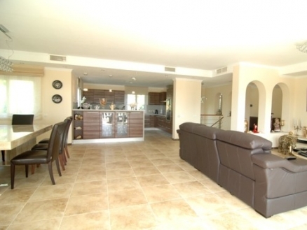 Marbesa&nbsp;property:&nbsp;Villa&nbsp;with&nbsp;5&nbsp;bedroom&nbsp;in&nbsp;Marbesa&nbsp;164123