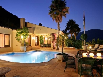 Benahavis&nbsp;property:&nbsp;Villa&nbsp;with&nbsp;4&nbsp;bedroom&nbsp;in&nbsp;Benahavis,&nbsp;Spain&nbsp;164241