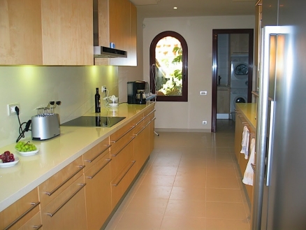 New&nbsp;Golden&nbsp;Mile&nbsp;property:&nbsp;New&nbsp;Golden&nbsp;Mile&nbsp;Apartment&nbsp;165433