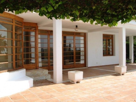 Villa&nbsp;for&nbsp;sale&nbsp;in&nbsp;town,&nbsp;Spain&nbsp;165515