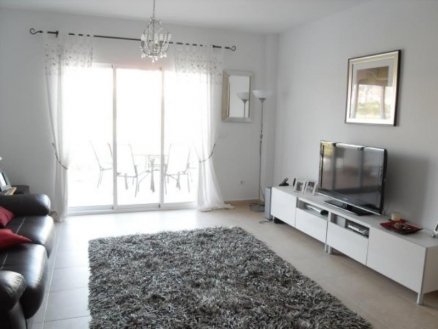 Apartment with 3 bedroom in town 166407