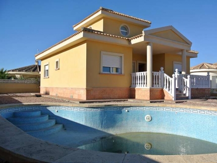 Villa with 3 bedroom in town 167835