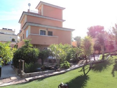 Villamartin property: Villa for sale in Villamartin, Spain 168411