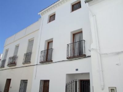 Oliva property: Townhome for sale in Oliva 169248