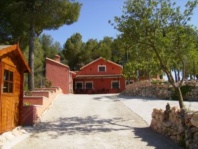 Commercial with 6 bedroom in town 169424