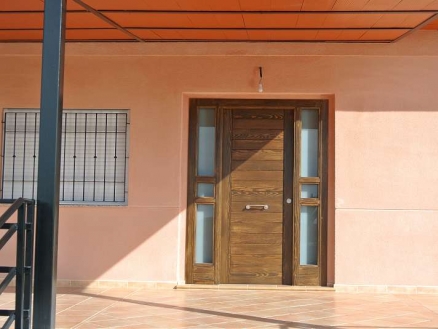 Villa for sale in town, Spain 169432