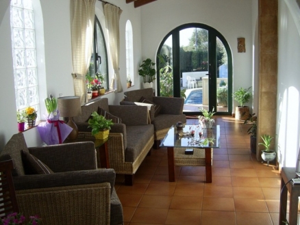 Villa for sale in town, Spain 169457