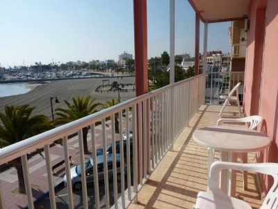 Apartment with 3 bedroom in town 169877