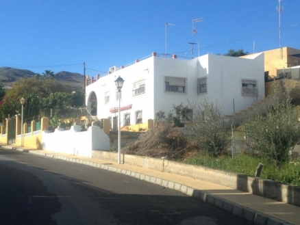 Villa&nbsp;for&nbsp;sale&nbsp;in&nbsp;town&nbsp;170450